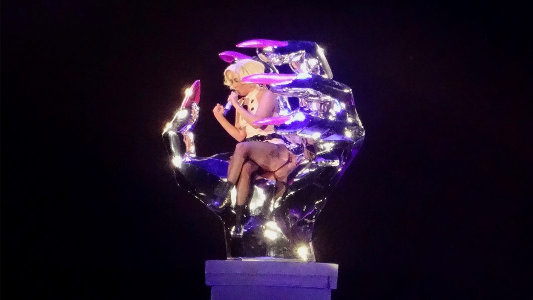 Lady Gaga en concert à Barcelone pour le 