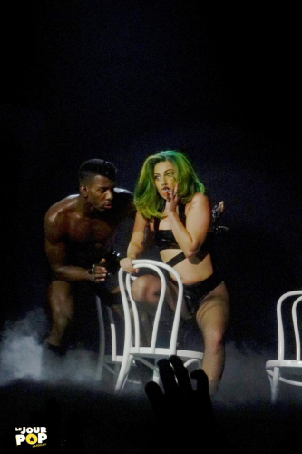 Lady Gaga en concert au Zénith de Paris pour le "ArtRave: The Artpop Ball" (31 octobre 2014)